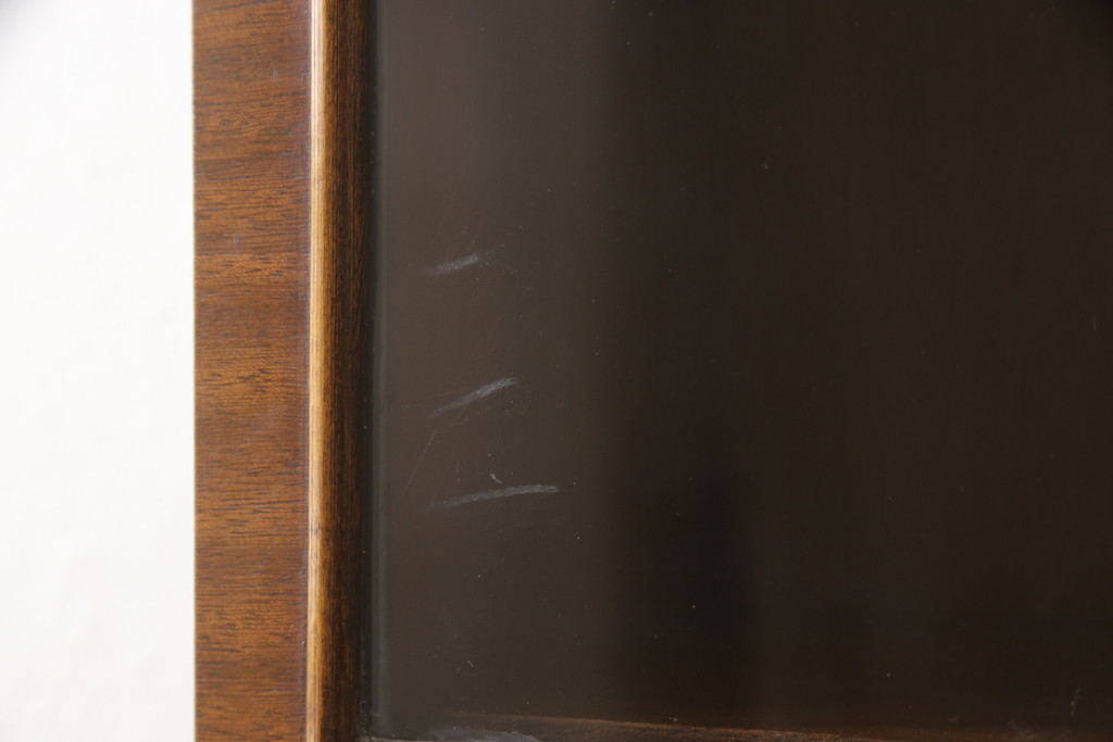 イギリスアンティーク　マホガニー材　幅狭のサイズで取り入れやすいビューローブックケース(本箱、ライティングビューロー、戸棚、収納棚、ワークデスク、在宅ワーク用、在宅用、キャビネット)(R-063348)