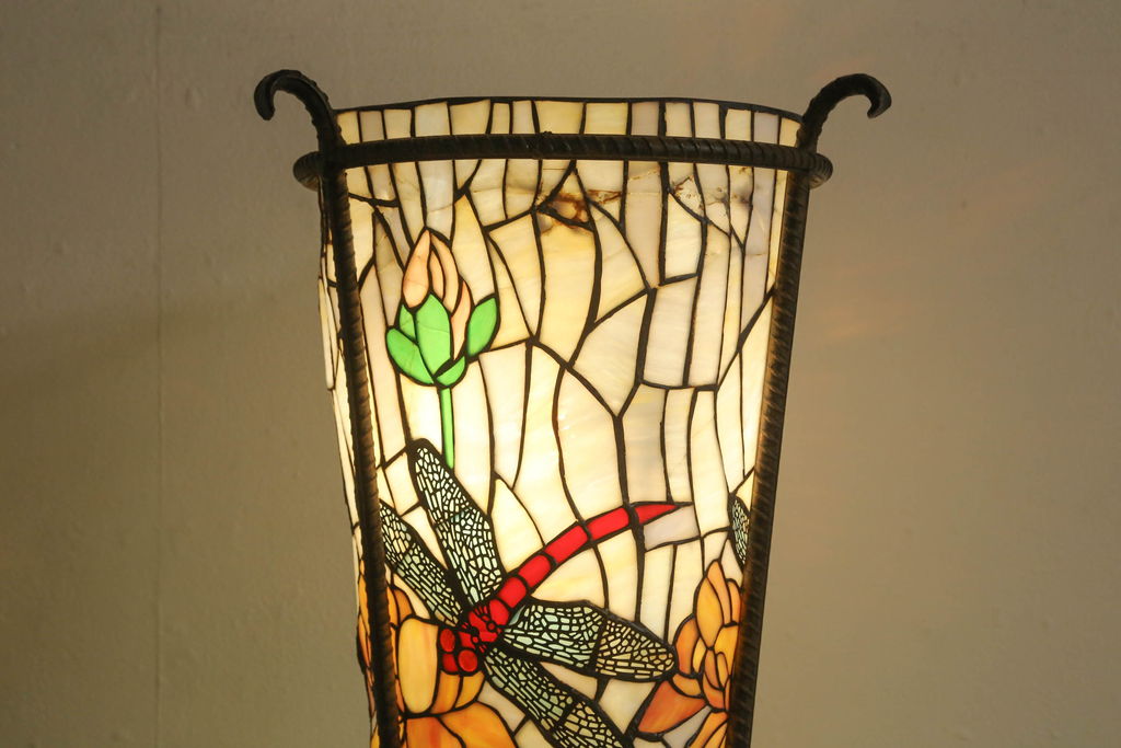 ビンテージ照明　トンボと蓮の花が清々しい夏を連想させる!　ステンドグラスフロアスタンド(ヴィンテージ、スタンド照明、スタンドライト、フロア照明)(R-060519)