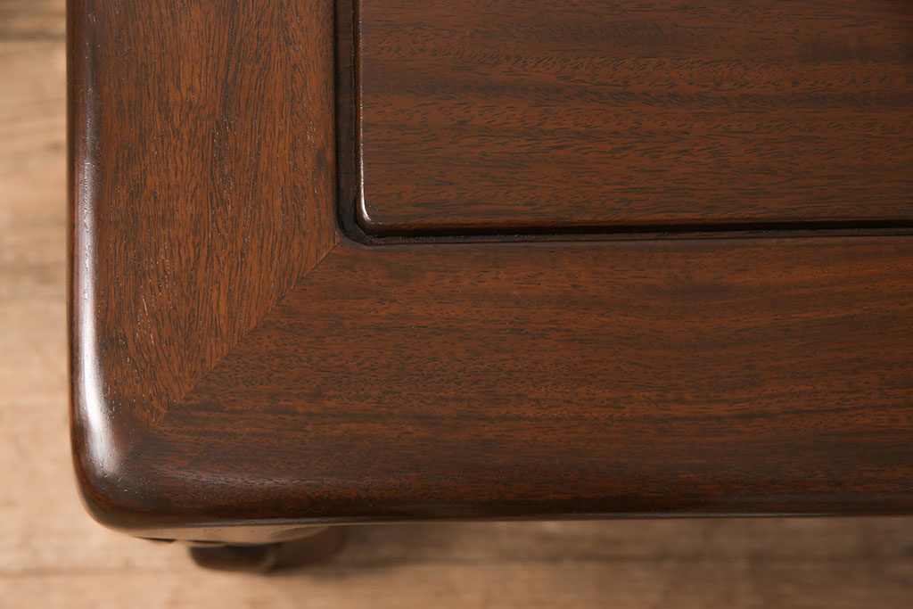 中古　カリン材　赤みがかった色味と艶やかな木肌が美しい正方形の座卓(ローテーブル、花梨材)(R-050908)