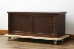イギリスアンティーク　上品な佇まいが魅力的!!ウォールナット材製の上質なサイドテーブル(コンソールテーブル、花台、飾り台、電話台、英国)(R-065919)