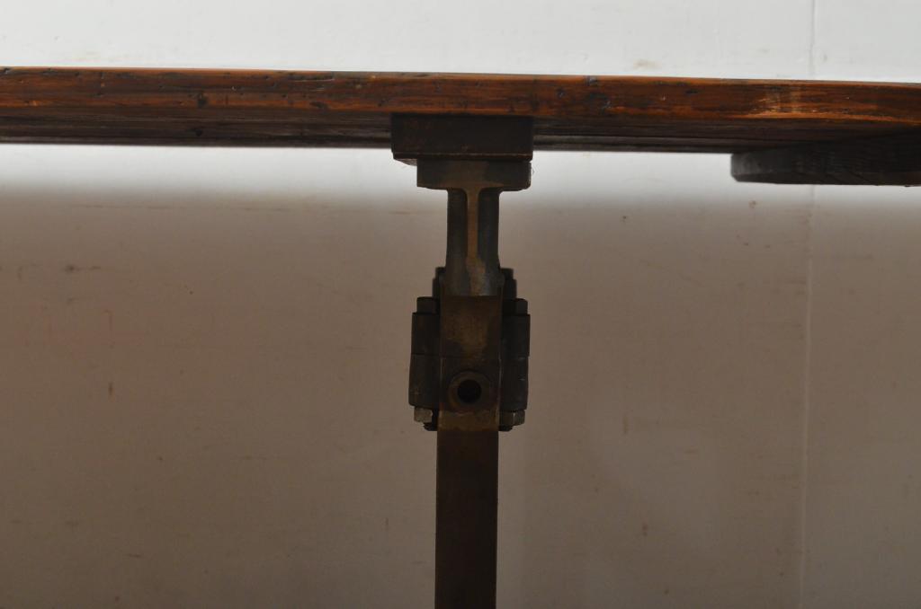 フランスアンティーク　パイン材　特大!インダストリアルな空間づくりにおすすめの鉄脚テーブル(作業台、アイアンレッグワークデスク、在宅ワーク、在宅用)(R-057182)