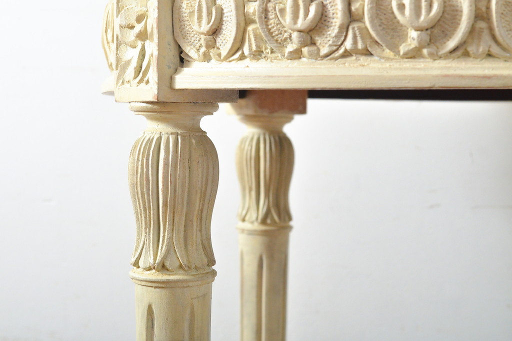 フランスアンティーク　繊細かつエレガントなデザインが美しいサイドテーブル(飾り台、花台、陳列棚)(R-057115)