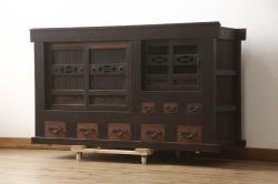 アンティーク家具　一本物　存在感抜群の六尺水屋箪笥(キャビネット、収納棚、食器棚)(R-036599)