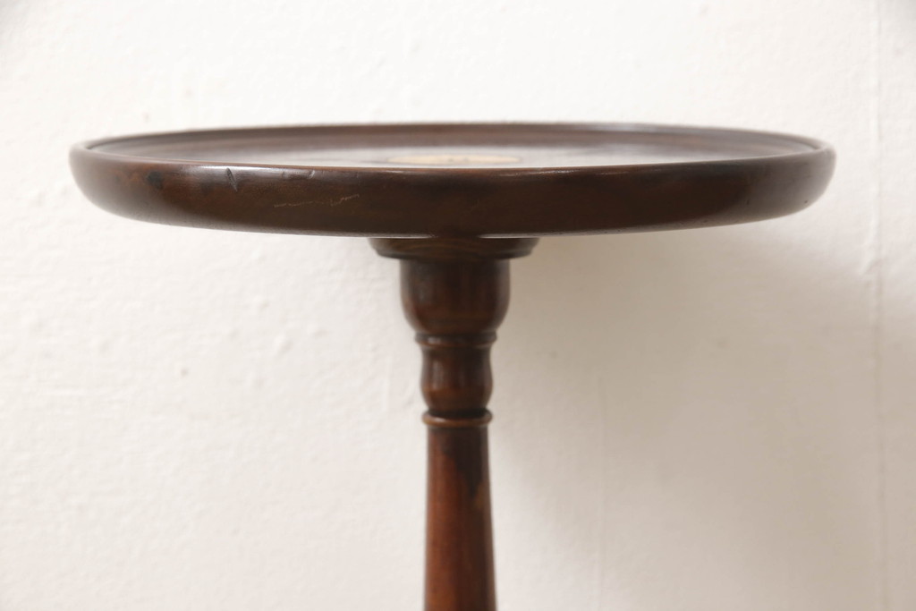 イギリスアンティーク　マホガニー材　クラシカルな佇まいが魅力のワインテーブル(サイドテーブル、コーヒーテーブル、カフェテーブル、丸テーブル、ラウンドテーブル、花台、英国)(R-065845)