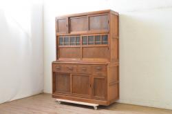 中古　美品　カリモク家具　デッドスペースも有効活用できるコーナーキャビネット(サイドボード、コーナーボード、戸棚、収納棚)(R-053727)