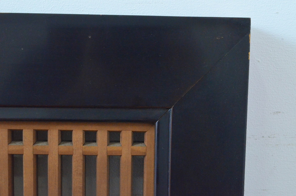 アンティーク建具　特大サイズ!!黒漆塗り枠が美しい存在感のある格子欄間2枚セット(明かり取り、明り取り)(R-065358)