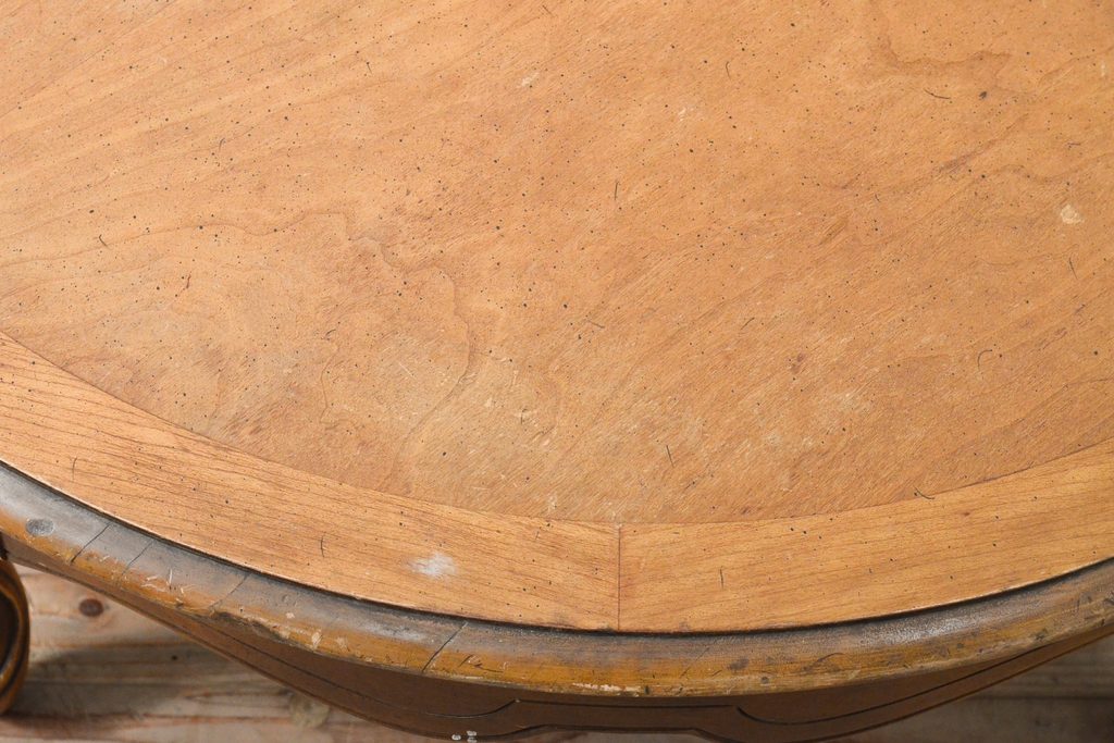アメリカビンテージ　ガラス天板付き　凝った脚のデザインが目を引くセンターテーブル(ローテーブル、ラウンドテーブル、ヴィンテージ)(R-057394)