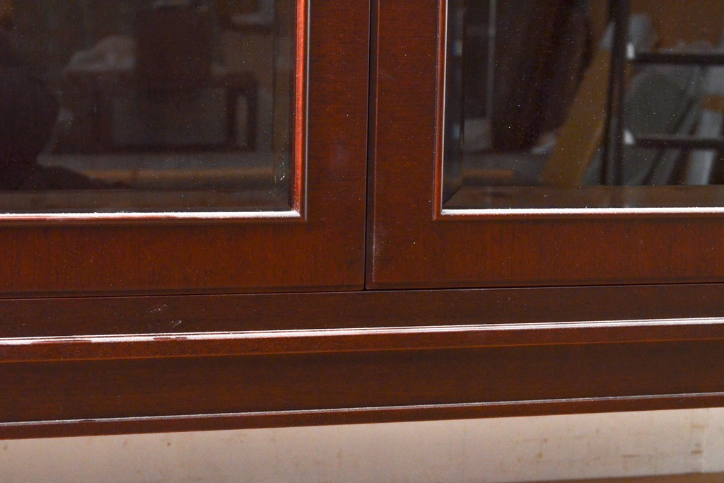 中古　神戸洋家具　メープル不二屋　高級感あふれるデザインが魅力的なサイドボード(定価約48万円)(収納棚、飾り棚、戸棚)(R-057402)