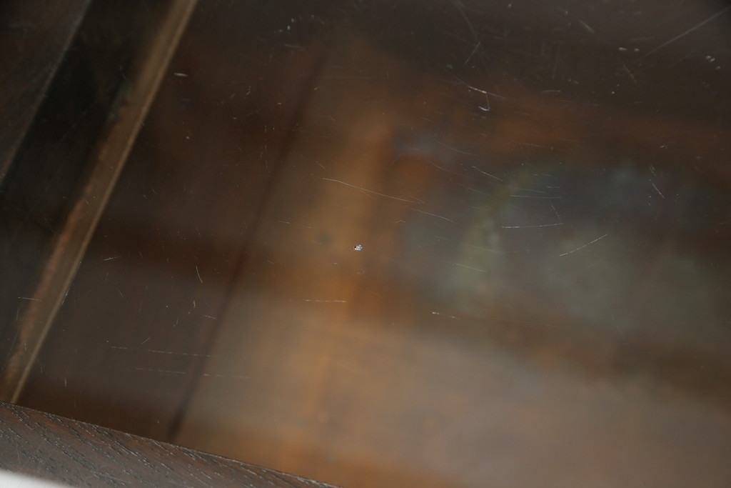 和製アンティーク　明治〜大正期　欅(ケヤキ)材・黒柿材　和の風情溢れるガラス天板付き関西火鉢(囲炉裏、長火鉢、座卓、ローテーブル)(R-055469)