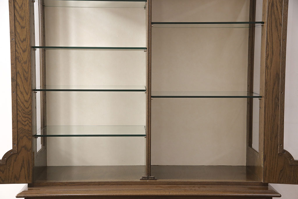 中古　美品　神戸洋家具　永田良介商店　気品あるクラシカルなデザインが素敵なキャビネット(食器棚、収納棚)(R-051694)