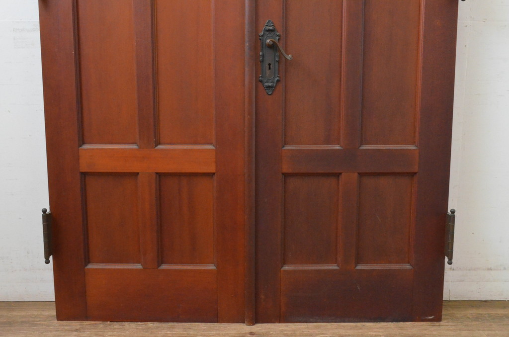 アンティーク建具　大正ロマン　古い洋館で使われていた背の高い両開きドア1対(2枚セット扉、木製扉)(R-065561)