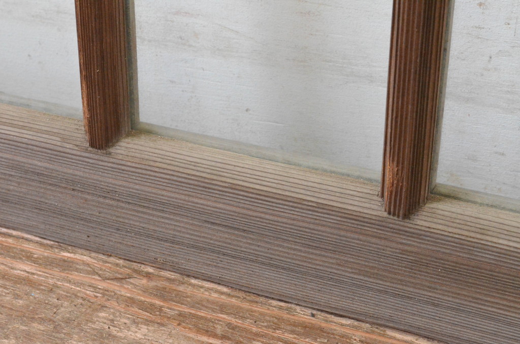 アンティーク建具　経年を感じさせる古い木味が魅力のガラス窓2枚セット(引き戸、ガラス戸)(R-065542)