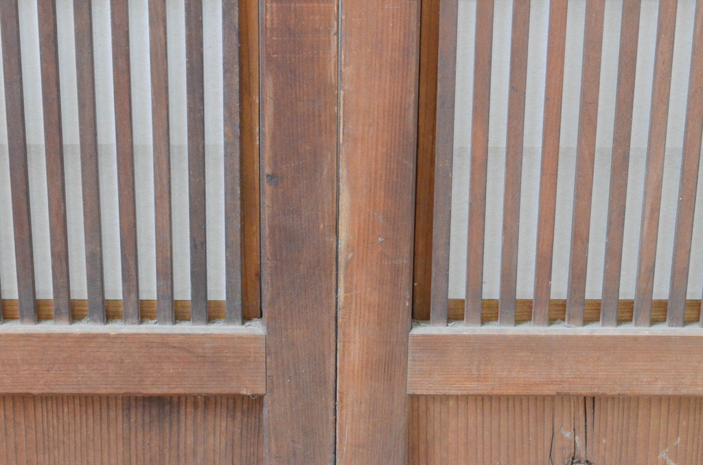 アンティーク建具　和の風情が感じられる裏障子付きの幅狭格子戸2枚セット(引き戸、障子戸)(R-065572)