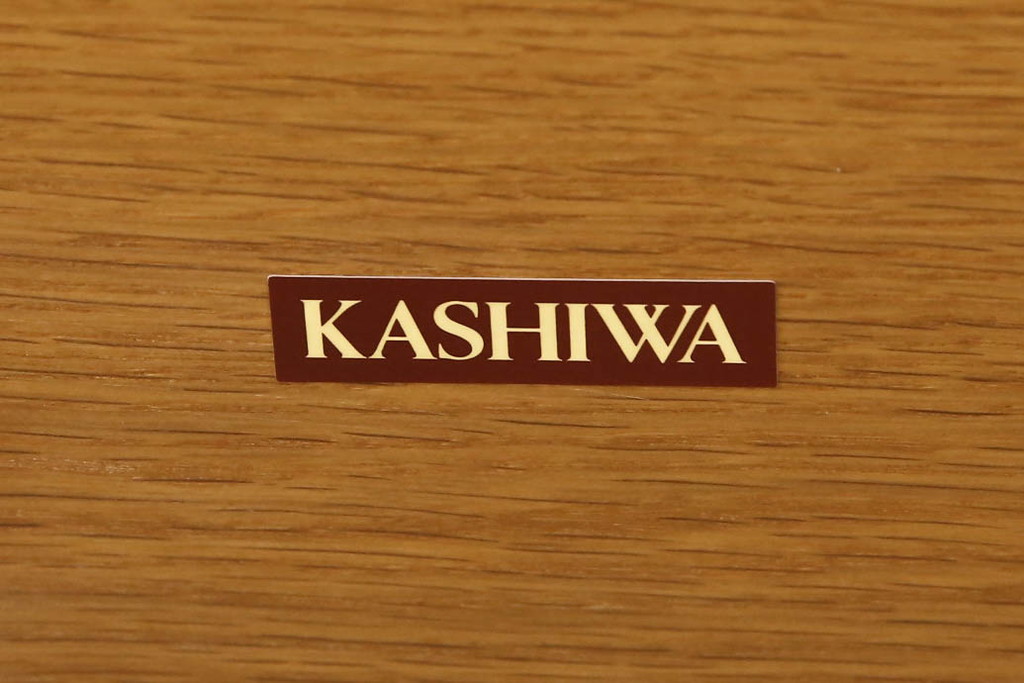 中古　美品　柏木工(KASHIWA、かしわ)　ナチュラルな色合いが優しい雰囲気を醸し出す三人掛けソファ(3P、3人掛けソファ、トリプルソファ、アームソファ)(R-067288)