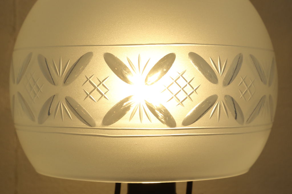 アンティーク照明　大正昭和初期　海軍　錨　オパールセントの優しい色合いと切子が目を惹くデスクスタンド(卓上照明、スタンドライト、テーブルライト)(R-060261)