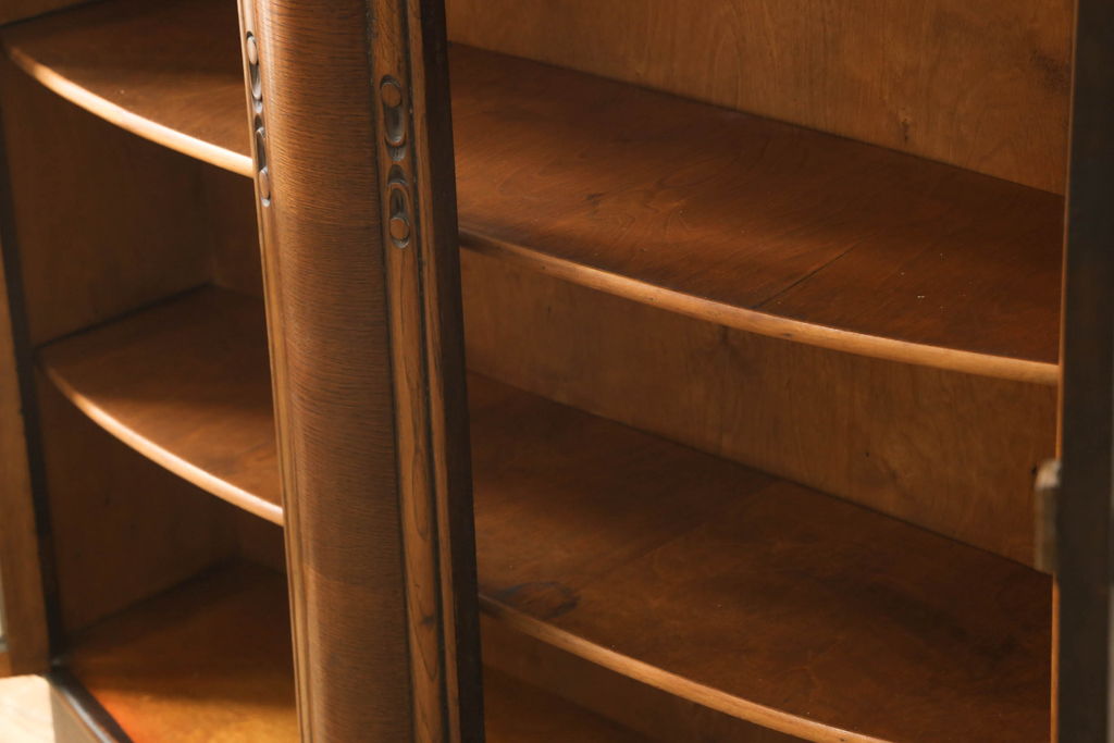フランスアンティーク　アールデコ　クラシカルな佇まいが上品な空間を演出するブックケース(本箱、書棚、本棚、収納棚、戸棚、食器棚、カップボード、キャビネット)(R-061000)