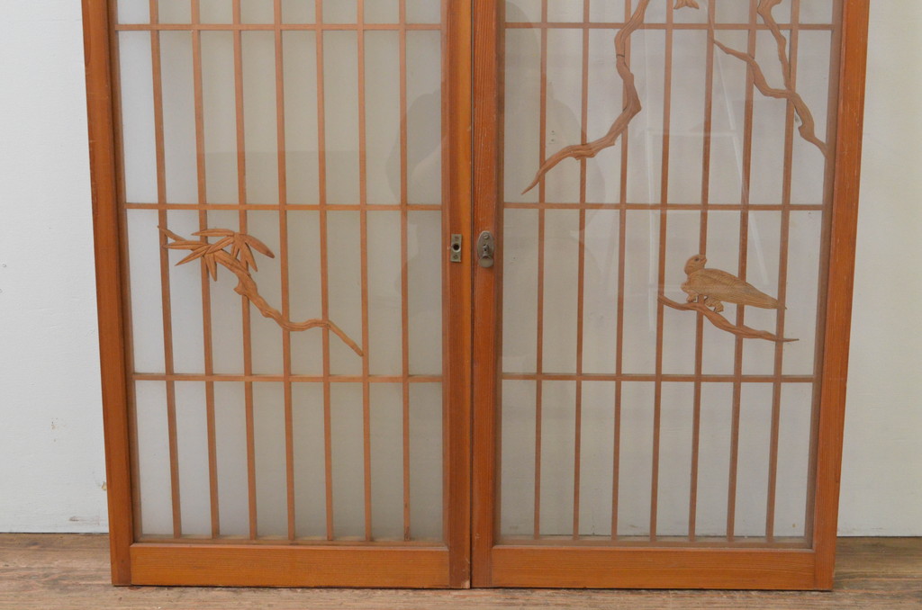 アンティーク建具　両面ガラス　鶴と亀の彫刻が目を惹く!上質な和の空間づくりにおすすめな書院戸2枚セット(窓、引き戸、ガラス戸)(R-067564)