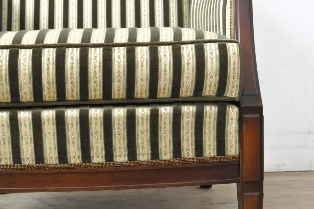 中古　美品　神戸洋家具　メープル不二屋　優雅な佇まいが魅力的な1人掛けソファ(ラウンジチェア、1P、一人掛け)(R-057733)