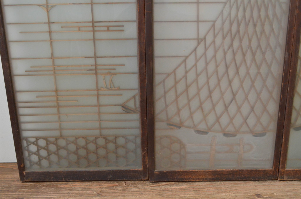 アンティーク建具　落ち着いた木色と繊細な組子が魅力的!両面ガラスの書院戸4枚セット(窓、ガラス戸、引き戸)(R-067580)