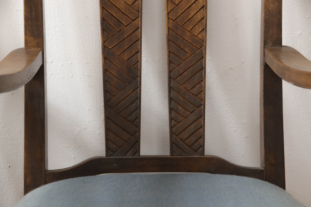 和製アンティーク　大正ロマン　カバ(樺)材　凝ったデザインが魅力的なアームチェア2脚セット(イージーチェア、ラウンジチェア)(R-067450)