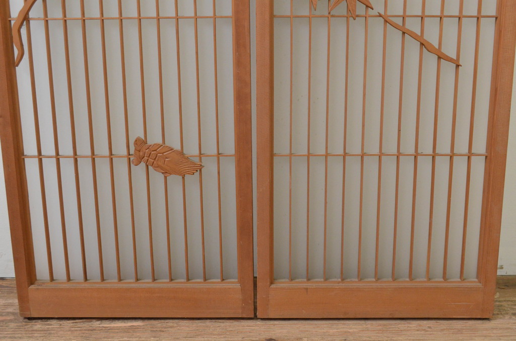 アンティーク建具　片面ガラス　鶴と亀の彫刻が目を惹く!上質な和の空間づくりにおすすめな書院戸2枚セット(窓、引き戸、ガラス戸)(R-067791)