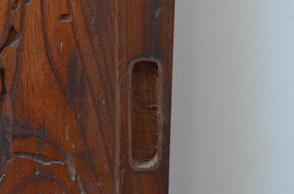 アンティーク建具　総欅(ケヤキ)材　温かみのある木目が味わい深い板戸窓2枚セット(引き戸)(R-067939)
