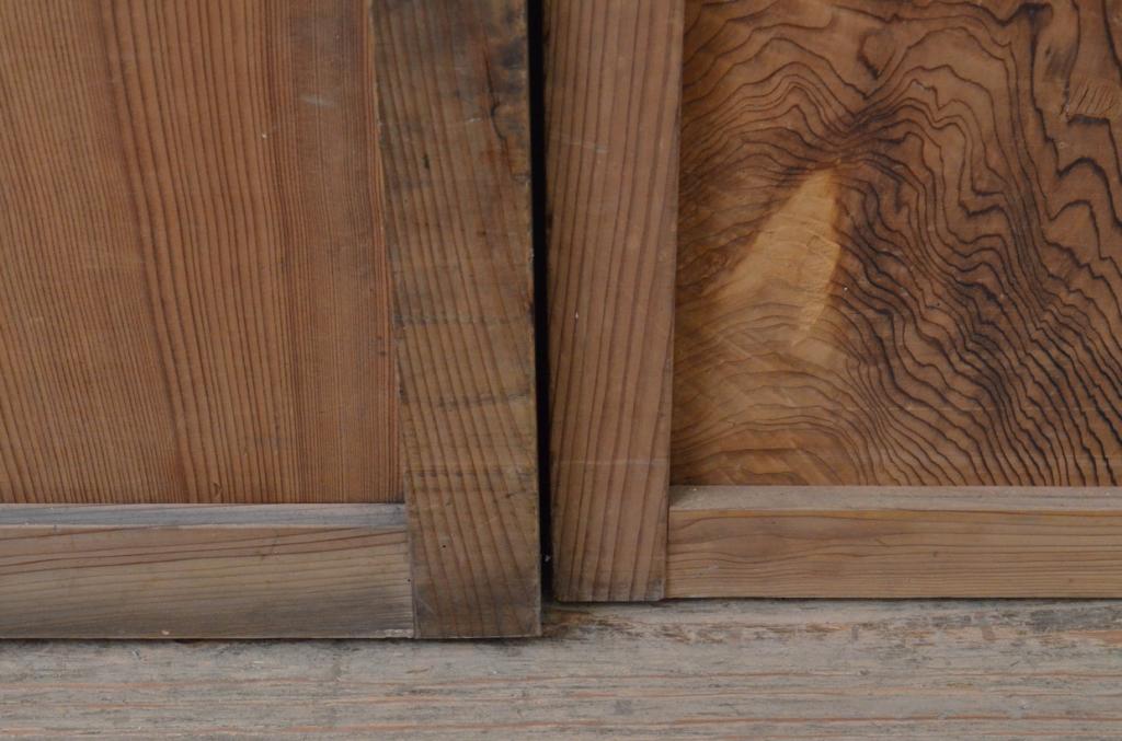 アンティーク建具　杉材　落ち着いた和の空間を演出する板戸窓4枚セット(引き戸)(R-067965)