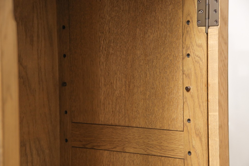 和製ビンテージ　ナラ材　上手物!造りの良さと木の温もりを感じられる和風サイドボード(茶棚、収納棚、戸棚、ヴィンテージ、サイドキャビネット)(R-057156)