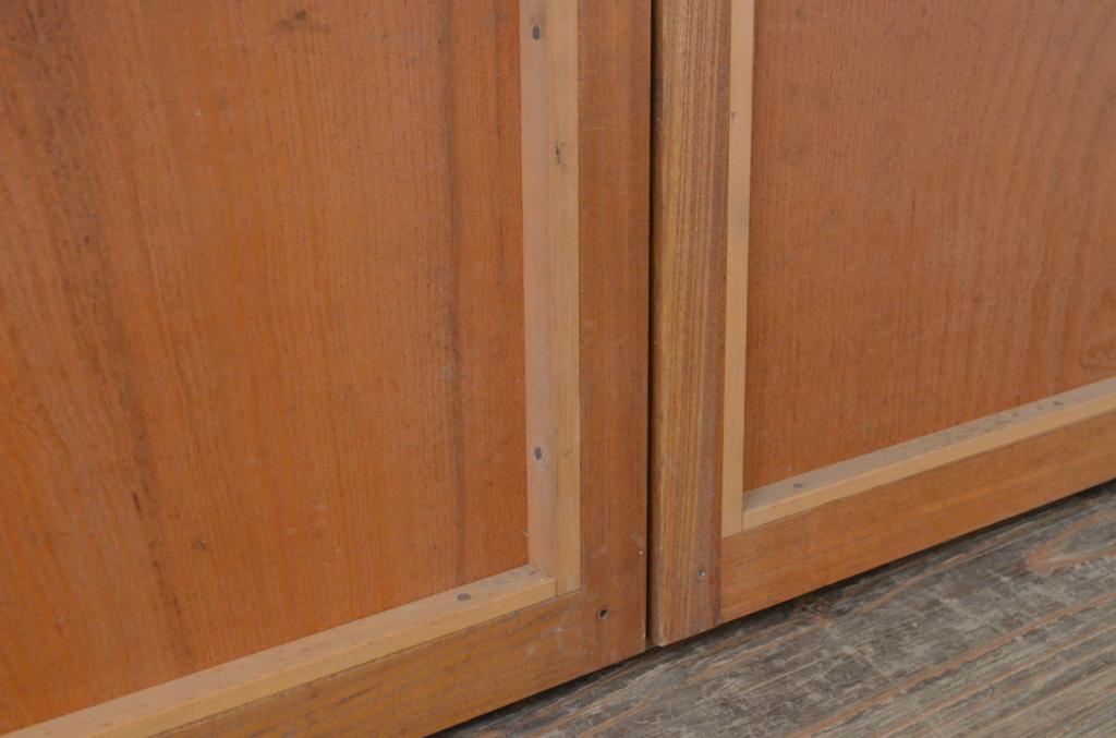 アンティーク建具　経年を感じさせる木味が魅力の小さな板戸窓4枚セット(引き戸)(R-068000)
