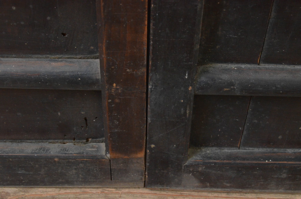 アンティーク建具　古き時代の味わいが魅力的な横桟板戸窓2枚セット(引き戸、格子戸、舞良戸)(R-067688)