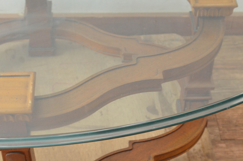 中古　DREXEL HERITAGE(ドレクセルヘリテイジ)　FRANCESCA(フランチェスカ)シリーズ　エレガントなデザインの脚が魅力的なガラス天板のローテーブル(センターテーブル、カクテルテーブル、リビングテーブル、カフェテーブル、ガラステーブル、オーバル型)(定価約48万円)(R-067249)
