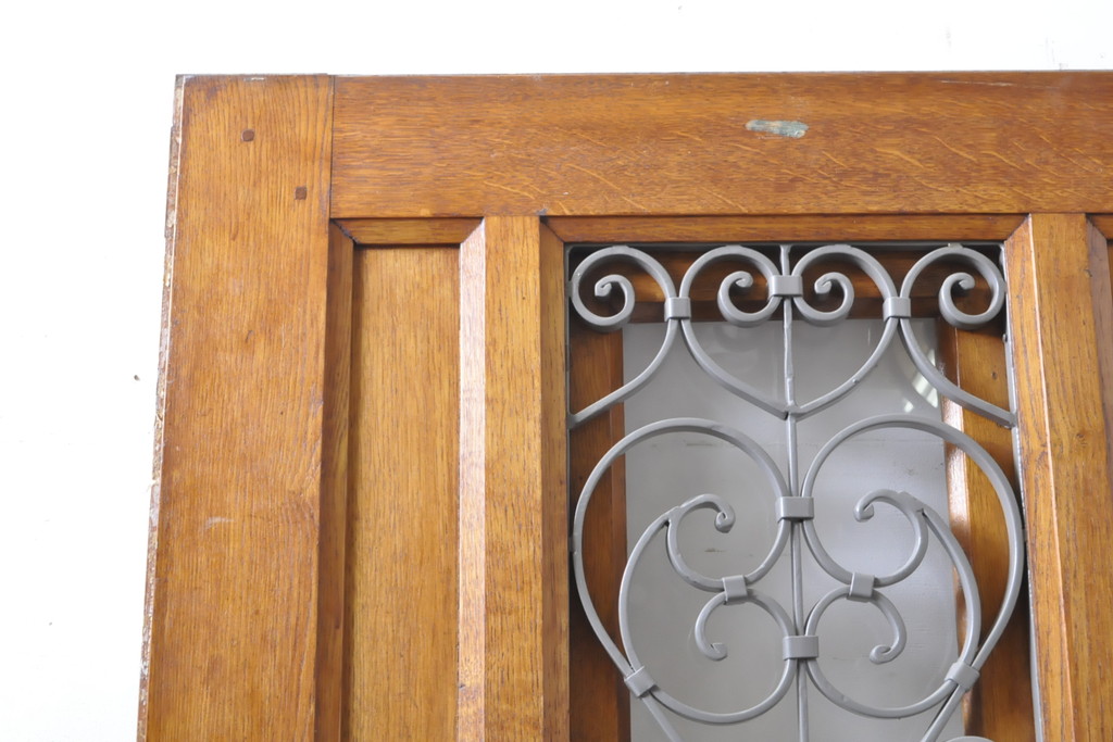 海外アンティーク　オーク材　かわいいデザインのアイアンフェンス入りドア1枚(建具、木製扉)(R-068126)