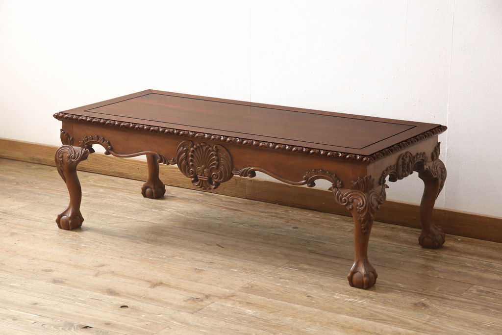 中古　IDC大塚家具　幕板と脚の凝ったデザインが上質な空間を演出するローテーブル(センターテーブル、リビングテーブル)(定価約40万円)(R-060119)