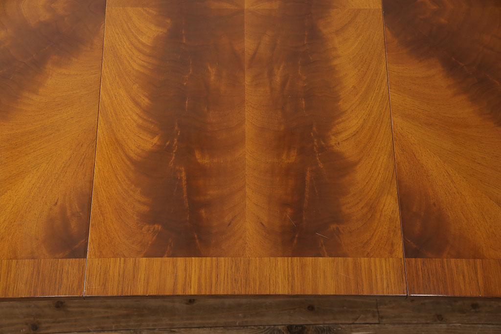 中古　美品　DREXEL HERITAGE(ドレクセルヘリテイジ)　Et Cetera(エトセトラ)　優雅な雰囲気を漂わせるダイニングテーブル(エクステンションテーブル、机)(定価約90万円)(R-050917)