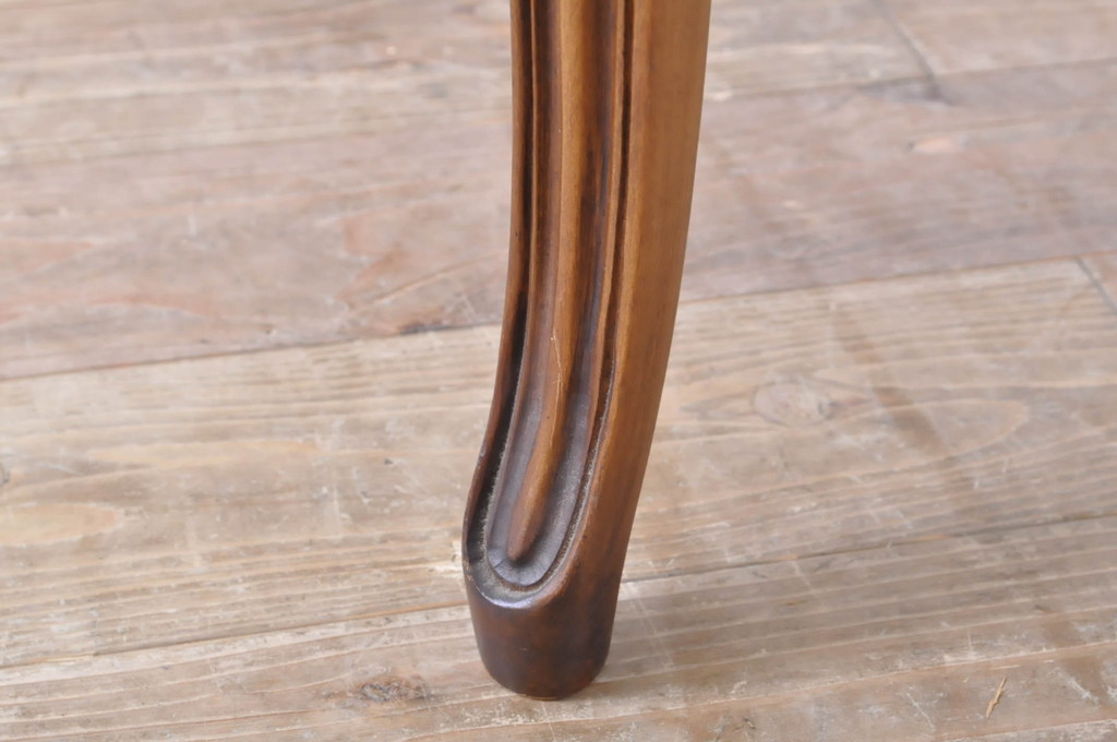 和製ビンテージ　カリモク家具(karimoku)　domani(ドマーニ)　Louis(ルイ)XVシリーズ　エレガントな雰囲気が魅力的なダイニングチェア2脚セット(椅子、イス、ヴィンテージ)(定価2脚で約34万円)(R-066672)
