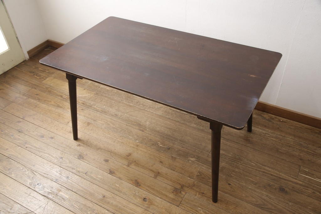 中古　美品　松本民芸家具　シンプルなデザインが魅力的なダイニングテーブル(2人掛け)(R-057851)