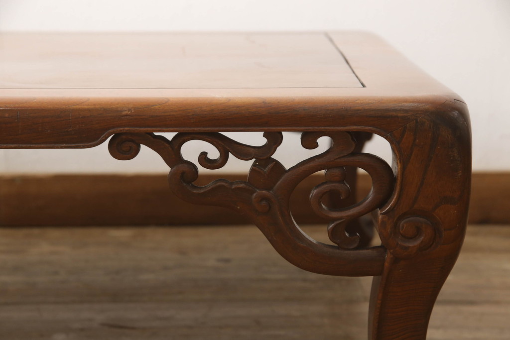 和製アンティーク　最高級　総欅(ケヤキ)材　滑らかな曲線と透かし彫りが美しい!上質な空間を演出する座卓(ローテーブル、センターテーブル)(R-067918)