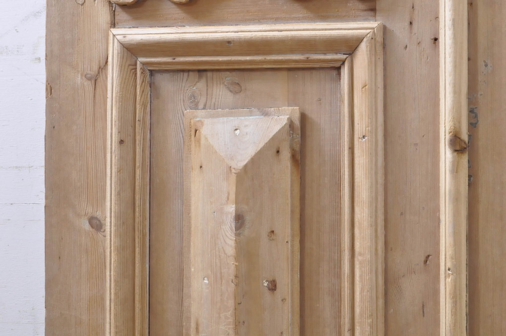 海外アンティーク　パイン材　かわいらしいデザインのアイアンフェンス入り背の高い両開きドア1対2枚セット(建具、木製扉)(R-068498)