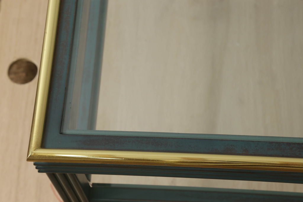 中古　バロッサバレンティ(VARO,S.A. VALENTI)　アルタミラ　グリーンカラーがおしゃれなサイドテーブル(ガラステーブル、ナイトテーブル、店舗什器)(R-061589)