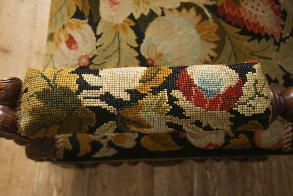 ベルギーアンティーク　オーク材　素晴らしい彫刻デザインが魅力!!豪華なゴブラン織りアームチェア(ダイニングチェア、ハイバックチェア、椅子、イス)(R-066250)