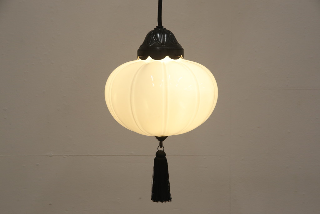 アンティーク照明　タッセル付き　大正ロマンの雰囲気あふれる房付き天井照明(吊り下げ照明、ペンダントライト)(R-057796)