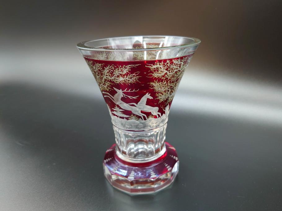花瓶　ボヘミアングラス