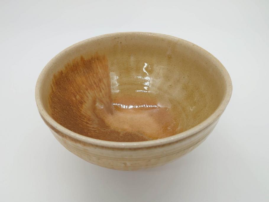 利岡光仙　九谷光仙窯　自銘「瑞光」　黄釉　茶碗(共箱付き、和食器、茶道具、茶器)(R-069701)
