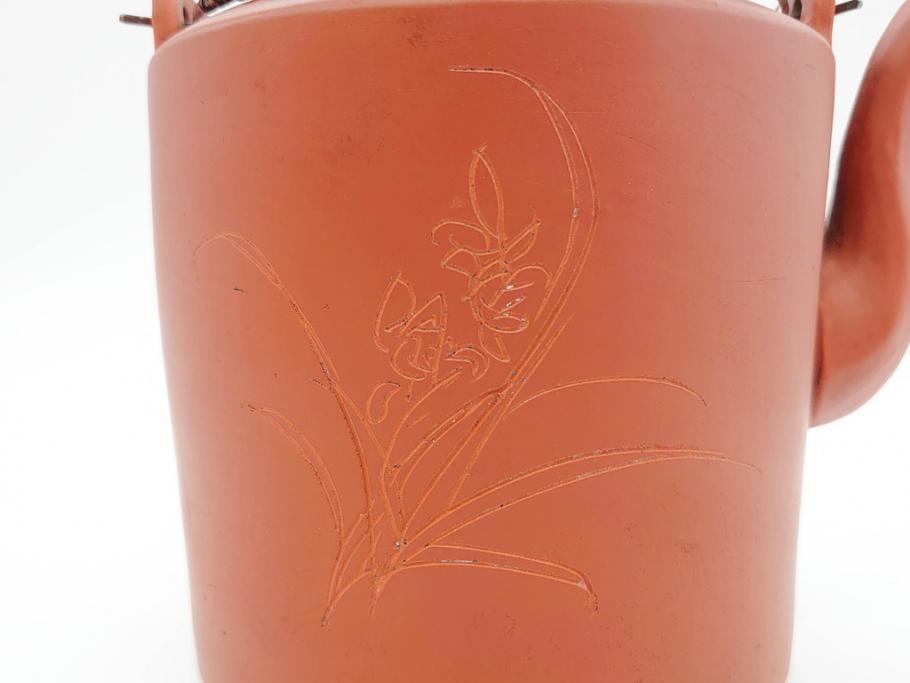 中国　朱泥　源典炳記　花鳥図　茶道具　繊細なデザインが彫られた急須(共箱付き、和食器、茶器)(R-069715)