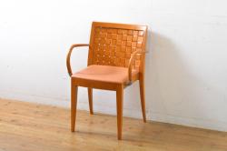 アンティーク家具　昭和中期　ヒノキ材一枚板使用　シンプルなデザインが使いやすい鉄脚ベンチ(板座チェア、椅子)