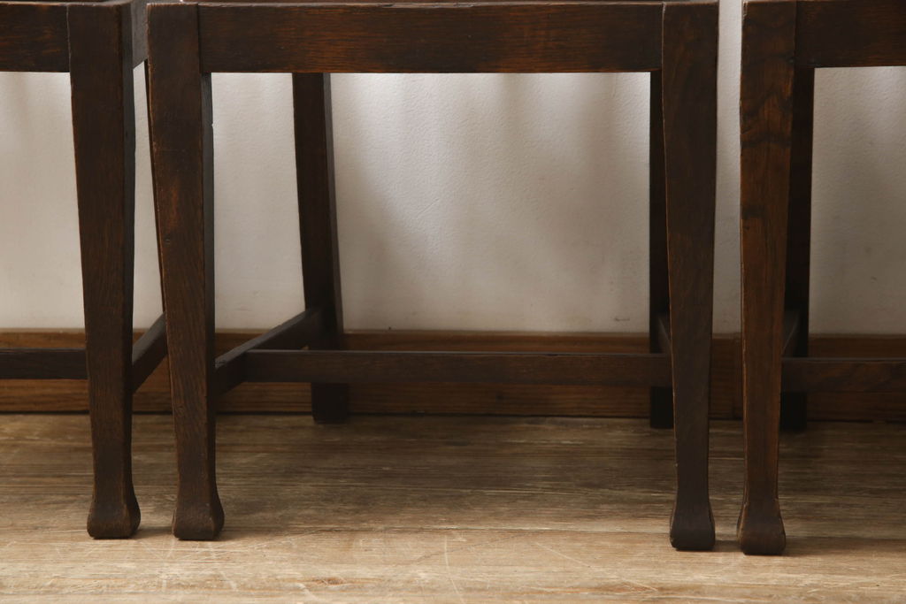 イギリスアンティーク　オーク材　落ち着いた雰囲気が魅力のシンプルなダイニングチェア4脚セット(椅子、イス)(R-061335)