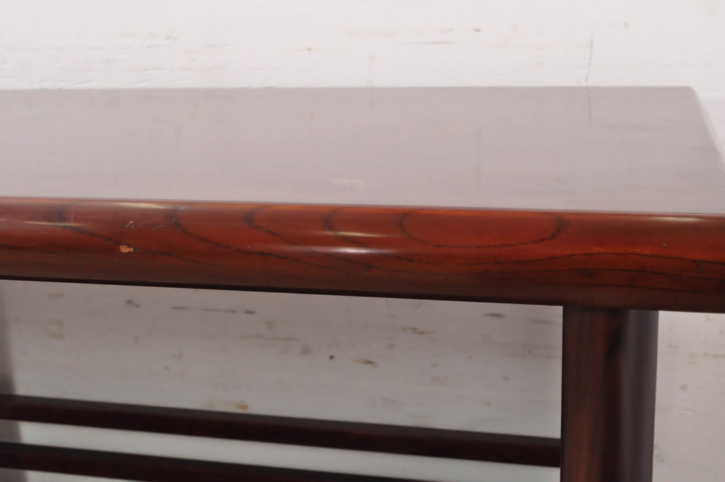 和製ビンテージ　極上　高級品!!　欅(ケヤキ)材　手打ちの雲龍金具が格調高い雰囲気を醸し出す漆塗り茶棚(飾り棚、戸棚、サイドボード、ヴィンテージ)(R-067493)