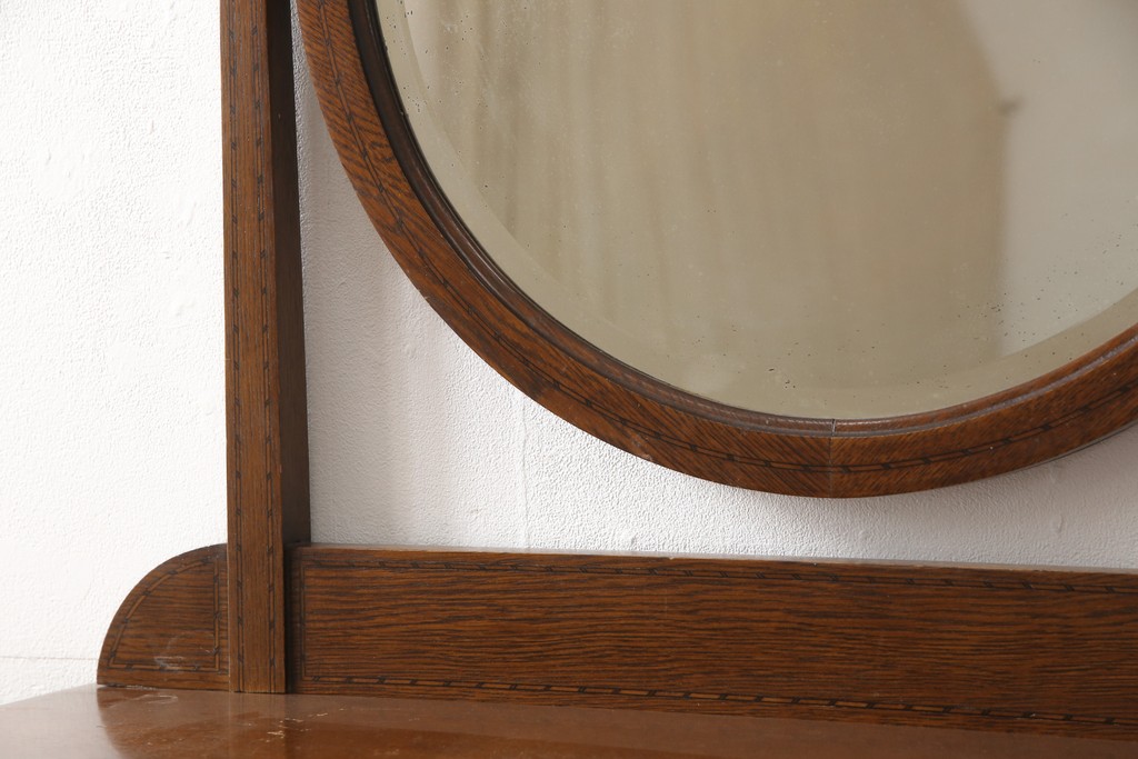 イギリスアンティーク　オーク材　シンプルな中に細やかな意匠が感じられるドレッシングチェスト(ドレッサー、鏡台、ミラー)(R-058294)