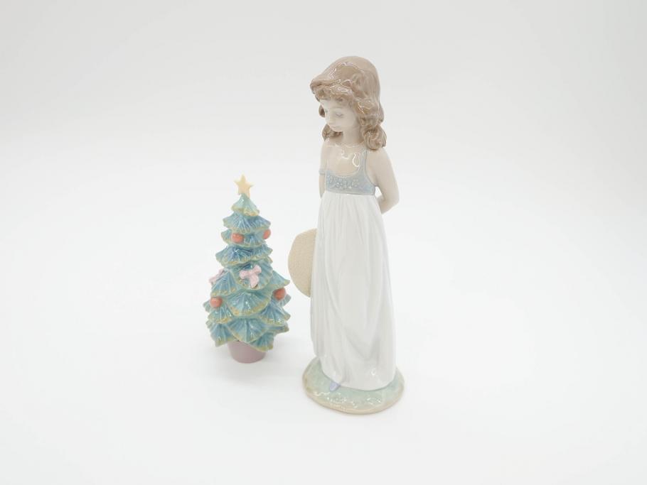 スペイン　リヤドロ　LLADRO　2005 EVENTS CREATION　思い出の丘　クリスマスツリー　優しい色合いと雰囲気が素敵なフィギュリン2点セット(陶器人形、置物、オブジェ、女の子)(R-069866)