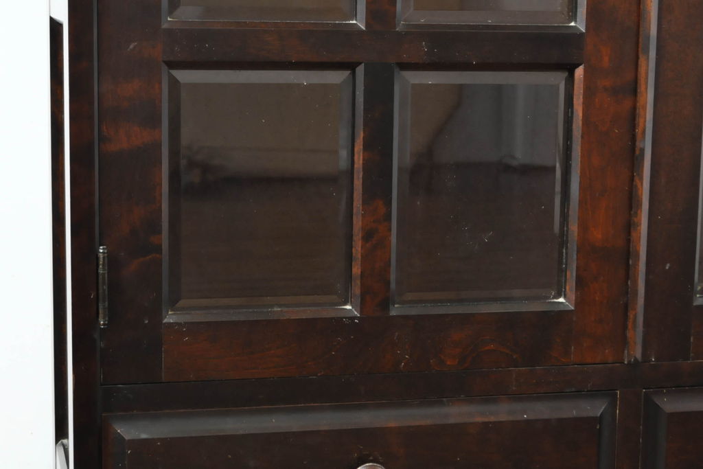 中古　北海道民芸家具　和洋どちらのお部屋にも馴染むブックケース(本箱、書棚、収納棚、キャビネット、飾り棚)(R-062011)